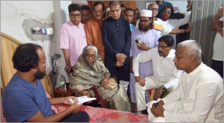 জুলাই আন্দোলনে গুলিবিদ্ধ এনামের চিকিৎসার দায়িত্ব নিলেন তারেক রহমান